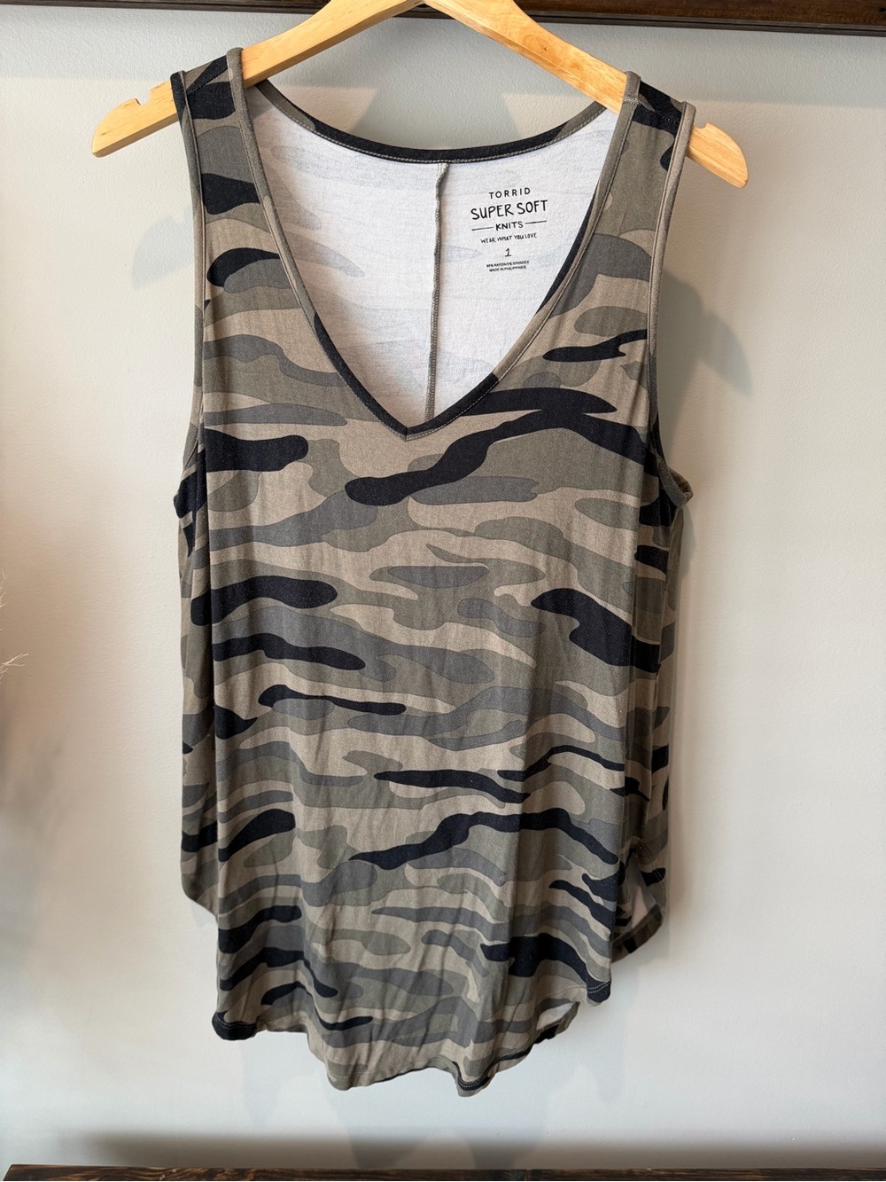 torrid Olive & Black Camo V-Neck Tank